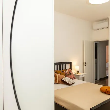 Nonna Adelina A 150 M Da Cala Moresca 아르바탁스