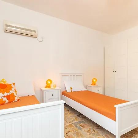 아파트 Nonna Adelina A 150 M Da Cala Moresca 아르바탁스