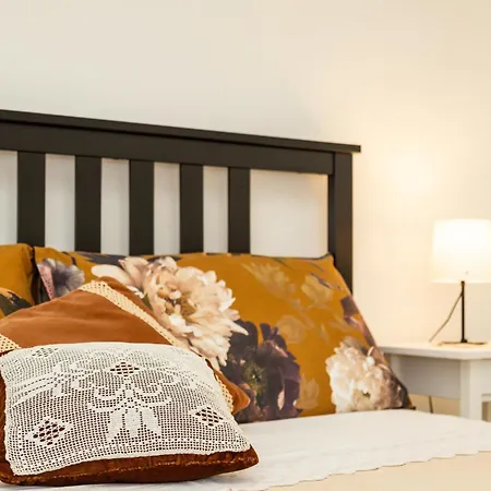 Nonna Adelina A 150 M Da Cala Moresca 아파트 *